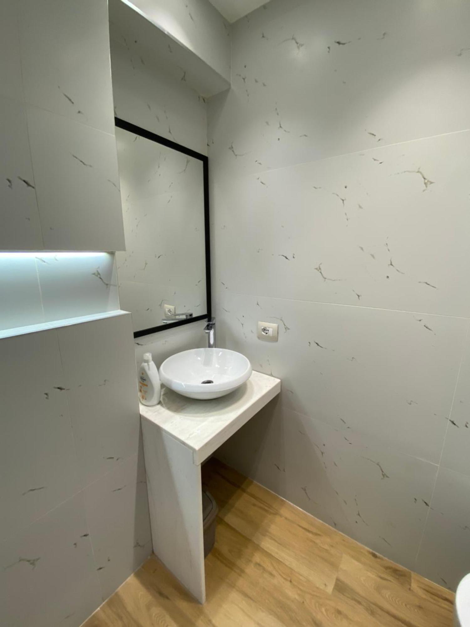 Cozycomfy Studio ติรานา ภายนอก รูปภาพ